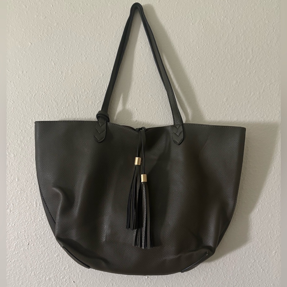 Vegan Leather Tote Bag - Picture 2 of 6